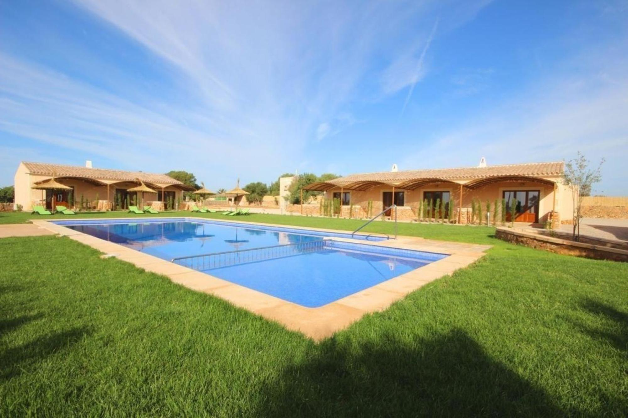 Apartamento Mit Pool, Garten, Terrasse Und Grill